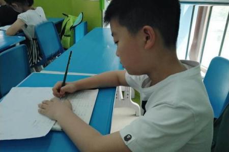 探寻男孩七月初四出生的命理与人生密码,看看你的未来吧!