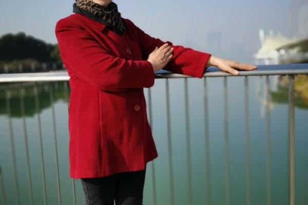 一九年女性的五行命格解析：揭示内心世界的秘密与生活智慧