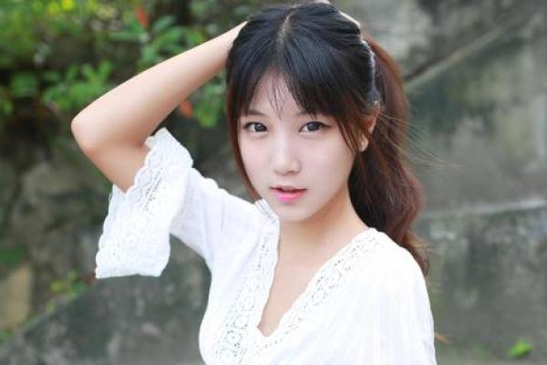 寅卯时出生的女孩命运解析：她们的独特魅力与挑战