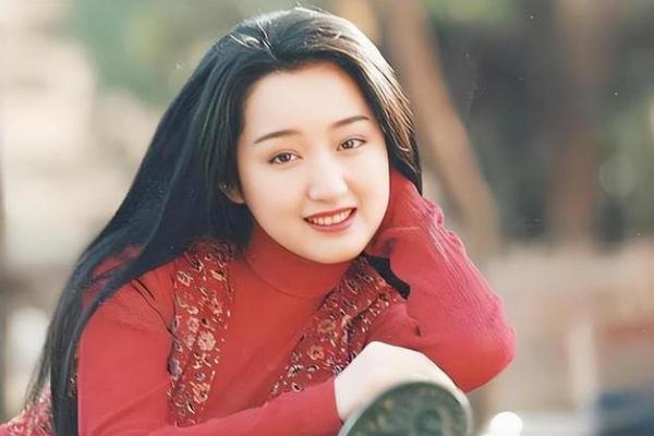 杨钰莹：命格与魅力共存的华丽人生
