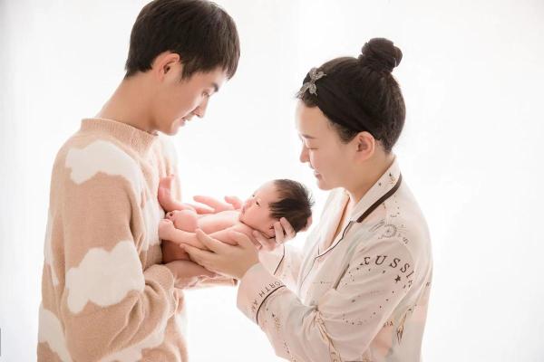 拥有三个女儿的家庭幸福密码：命运与格局的完美交织