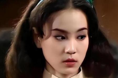 为何貌美如花的人生却常常曲折?探秘眼中与心中的美丽