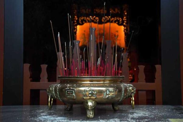 探索童子命：哪些生肖展现童子命的神秘特征？