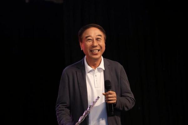 相声演员的命硬，背后的秘密与辛酸历程