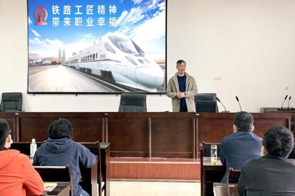 土命人的职业选择：哪些行业应避免以确保幸福与成功？