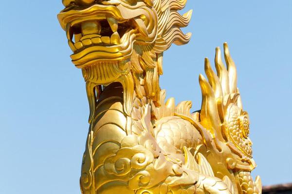 土命人旺财之道：适合佩戴的吉祥物详解