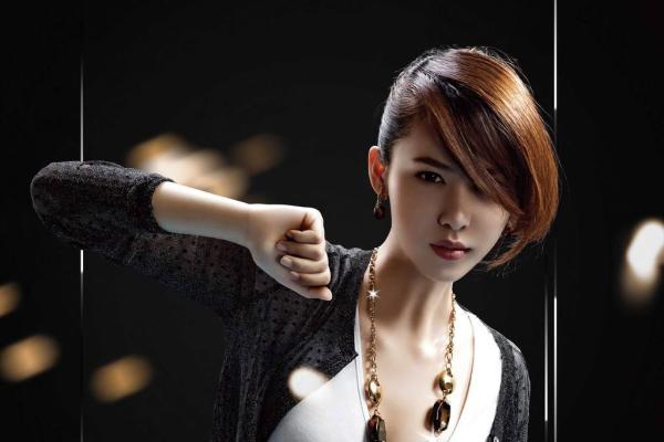 小姐命与公子命：命运的不同抉择与人生的波折
