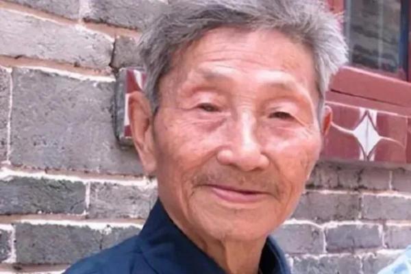 探索1979年出生的孩子：命运与个性分析