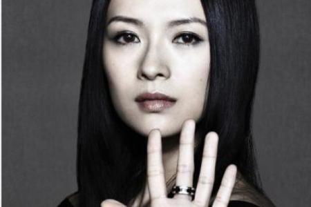 探索蛟龙命:女人的命运与性格之谜